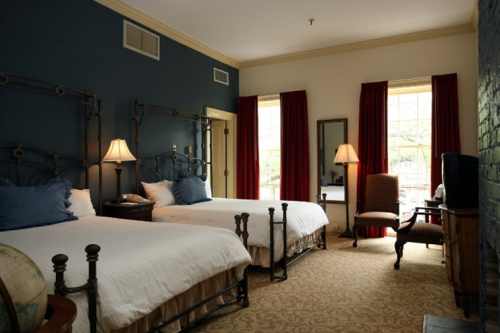 River Street Inn 004